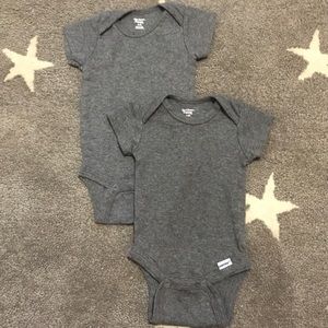 Gerber organic onesie bundle, 0-3mo